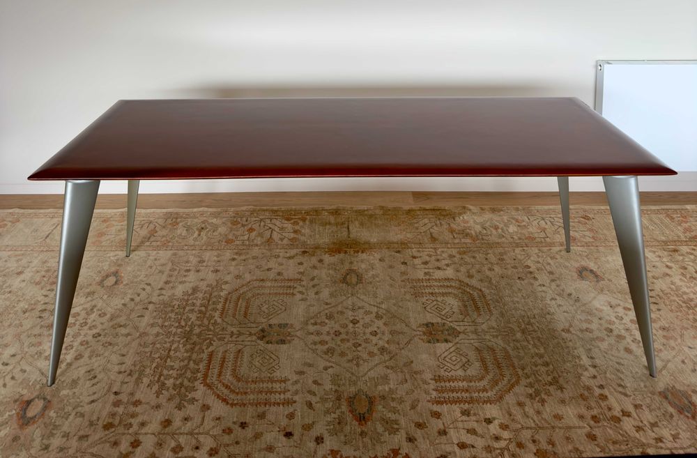 Mesa em madeira, Philippe Starck, Cassina, Milão