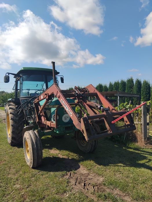 John Deere  1640