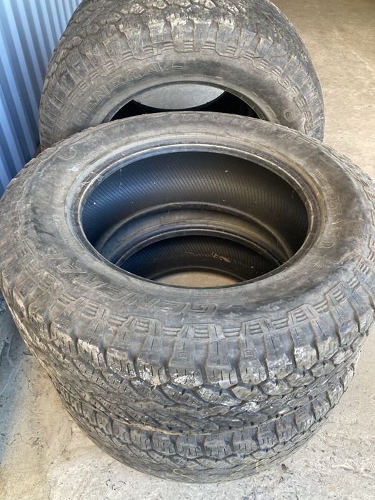 Продам резину GRABBER АТ , Чехія , БУ 265/65/R18