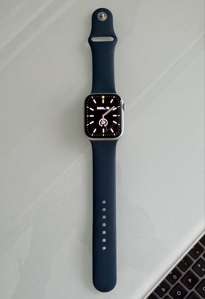 Apple Watch 9 GPS + celular, 45 mm, como NOVO