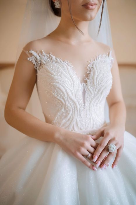 Розкішна Весільна сукня