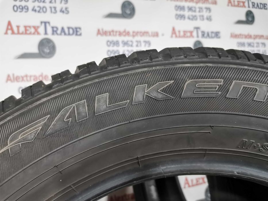 2 шт 215/65 R17 Falken EuroWinter HS01 SUV зимові шини б/у, 7-8 мм,