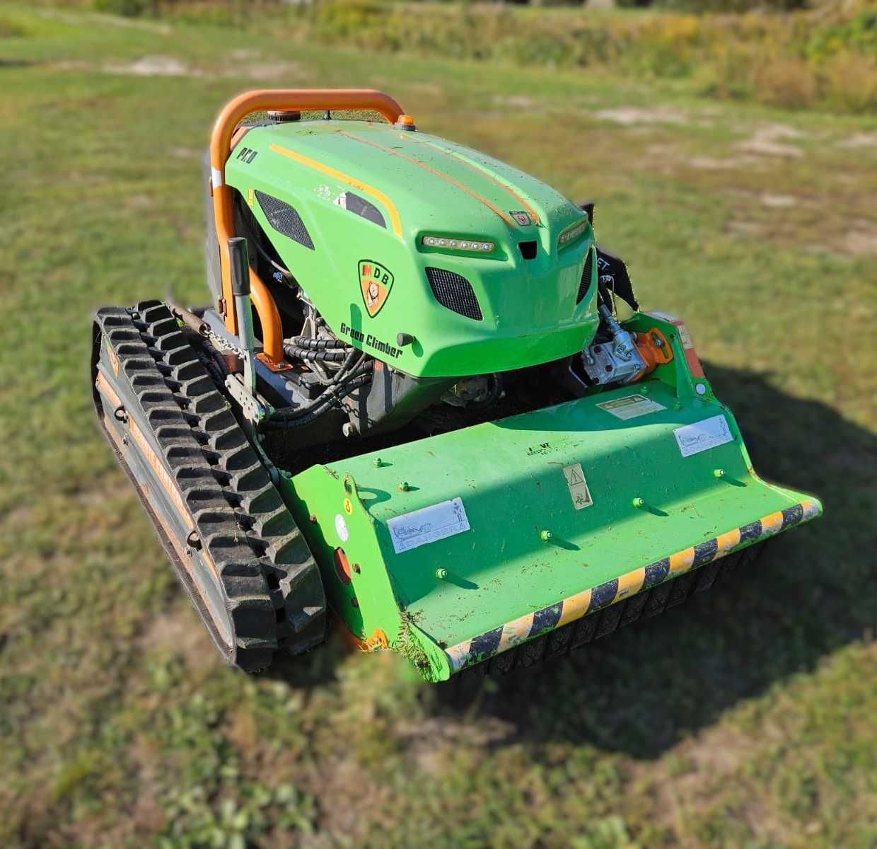 Robot MDB Green Climber F300PRO Mulczer ENERGREEN ECOTECH gąsiennicach