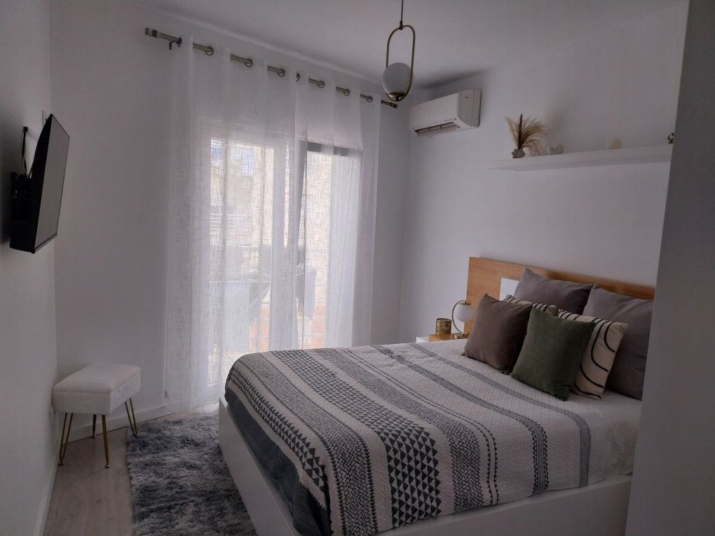 Apartamento semi-novo