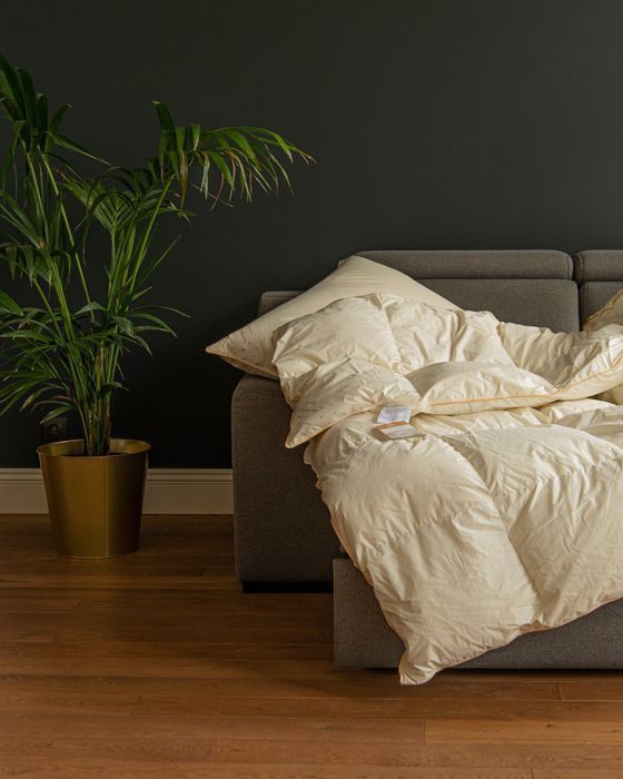 Kołdra AMZ BASIC+ całoroczna puch 70% 135x200cm Biały