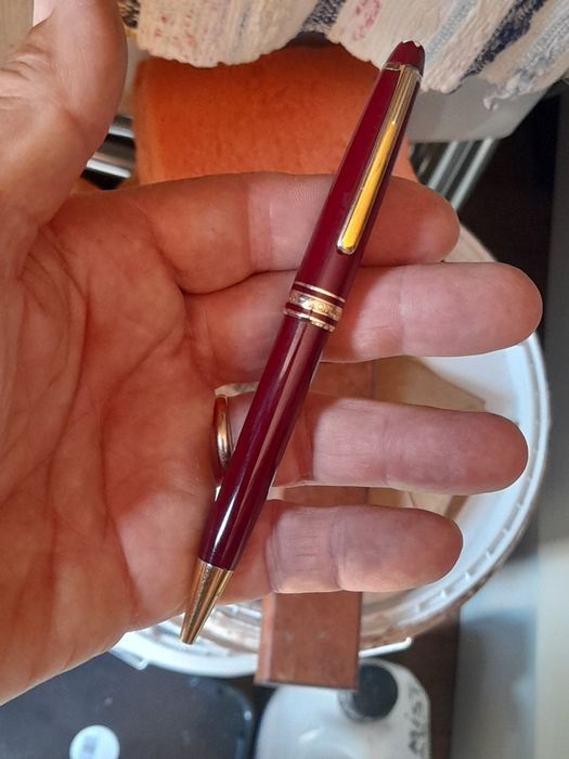 Caneta Montblanc Meisterstuck bordô