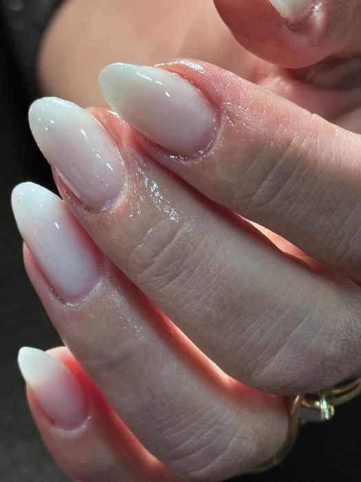 Procuro de modelo para unhas