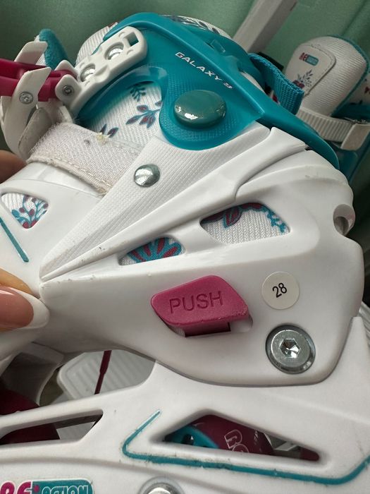 Продам роликові ковзани дитячі  ReActoin р.28-31 для дівчинки