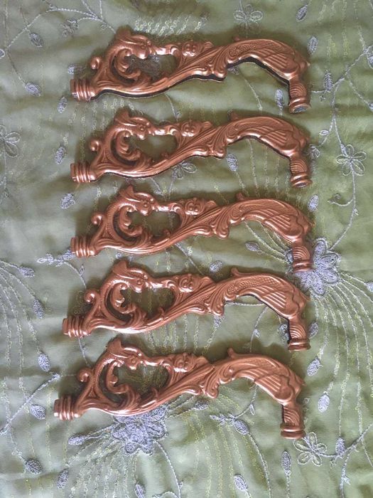 Старинные детали к мебели двери и др.