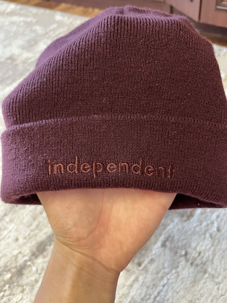 Шапка independent