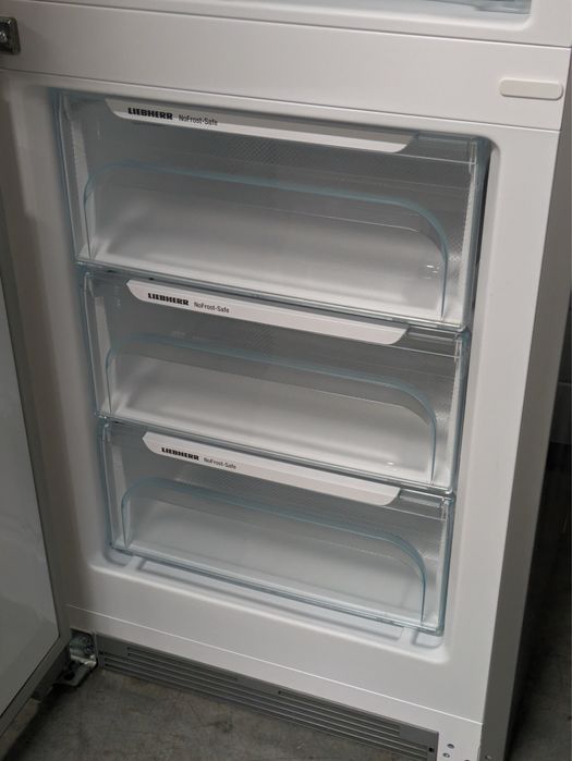 • Холодильник Liebherr CBNef 4815 •ІДЕАЛЬНИЙ стан•СеНсорний •BioFresh