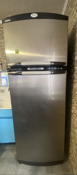 Холодильник Whirlpool ARG 774 IX