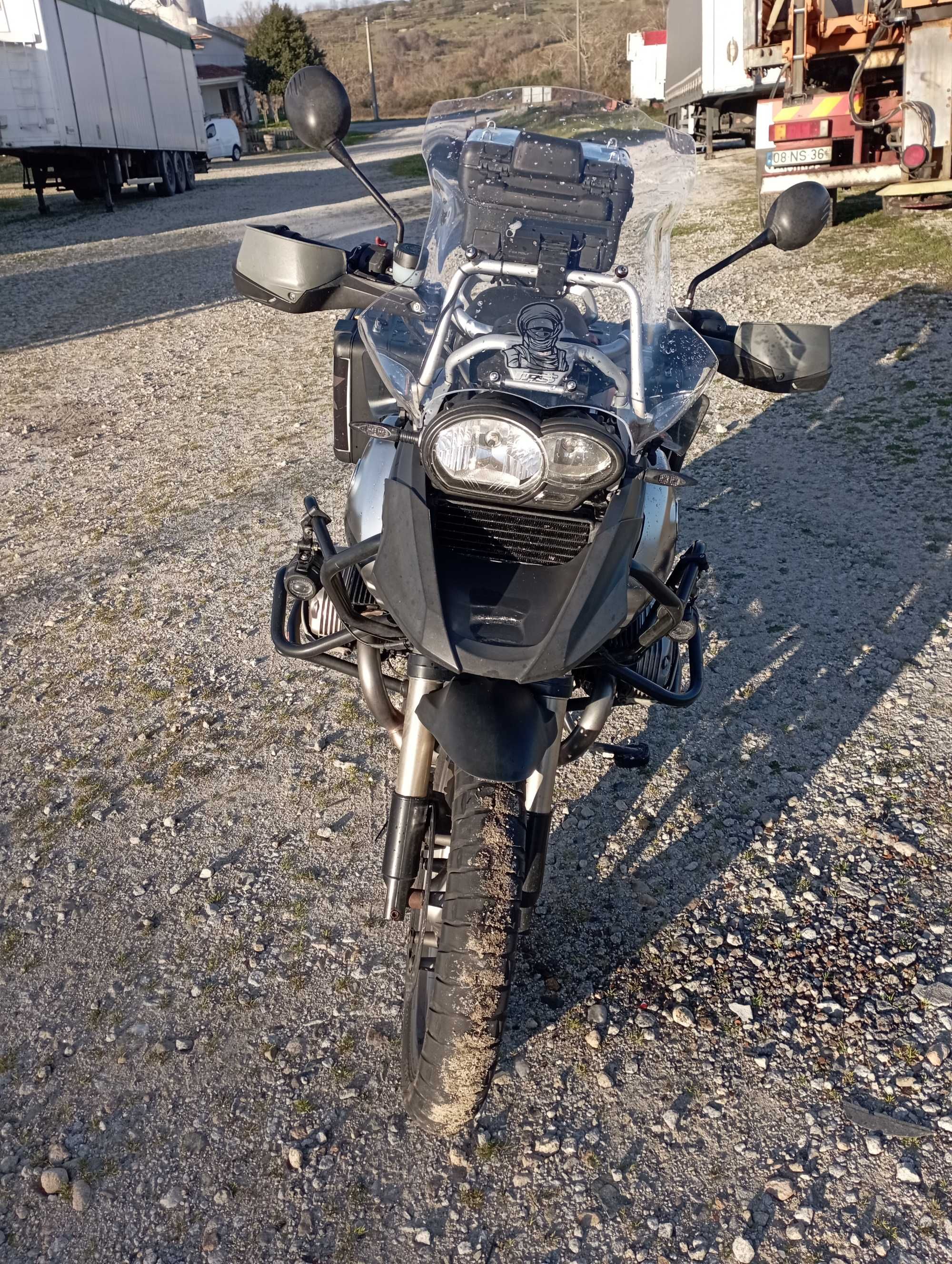 BMW R 1200 GS       .