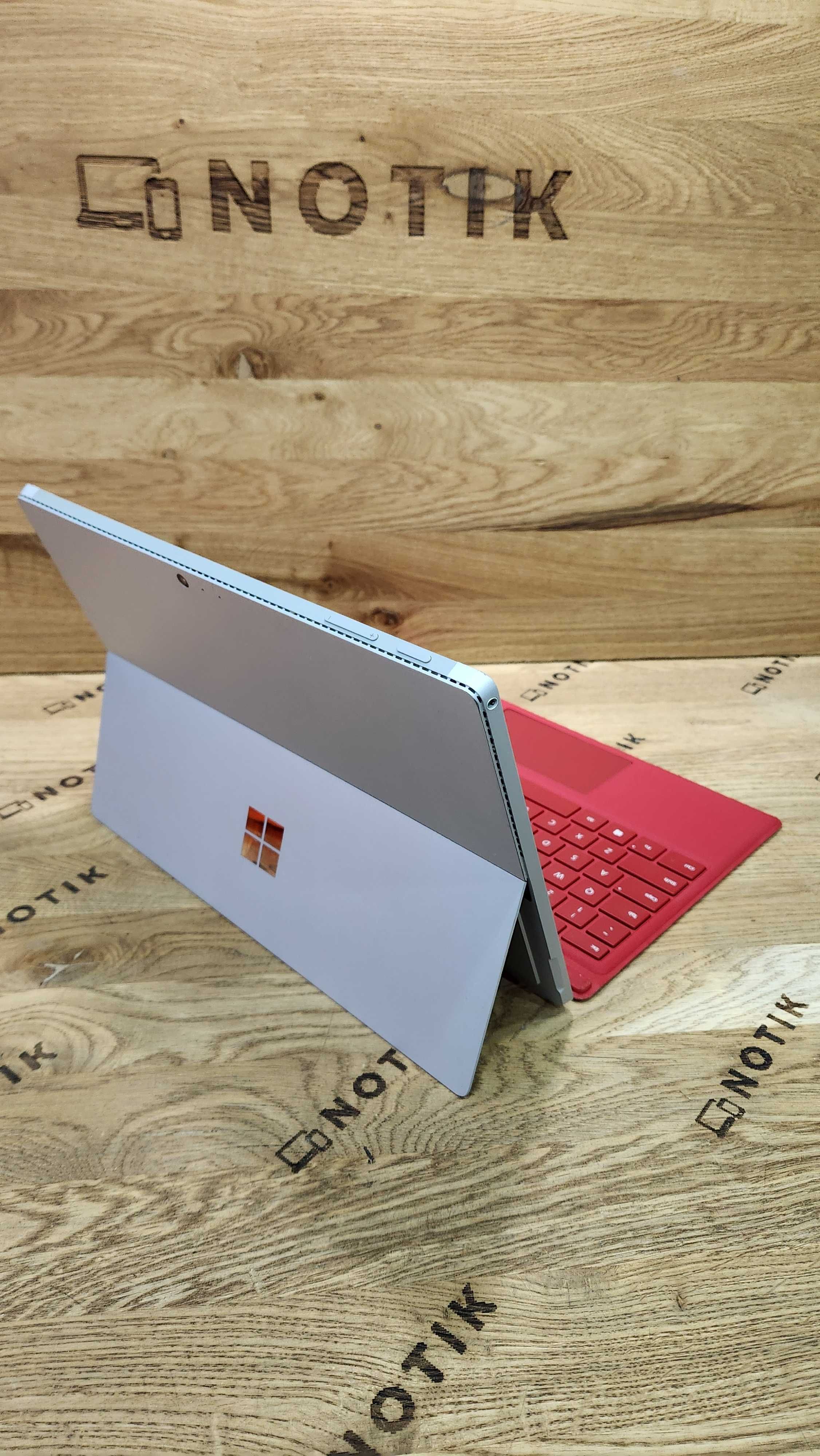 Microsoft Surface Pro 4 1724  i7-6600U/8gb/256ssd/2k Ips Touch