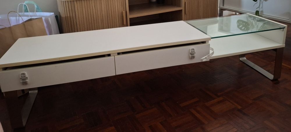 Móvel para televisão branco