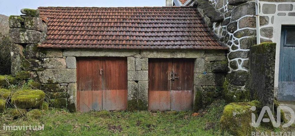 Casa de Campo em Castro Laboreiro e Lamas de Mouro de 32,00 m2