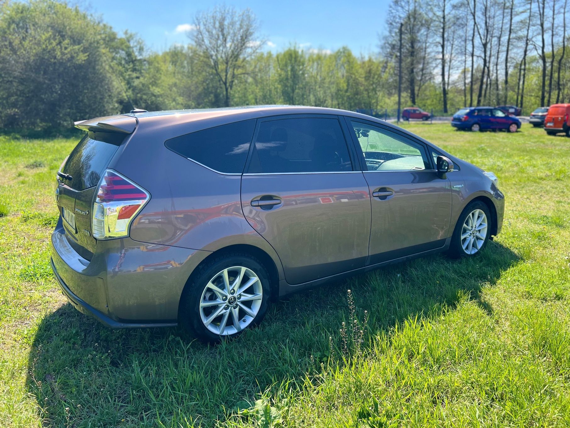 Toyota Prius+ **Toyota Prius+ | 7-osobowy VAN | Brązowy Metalik**