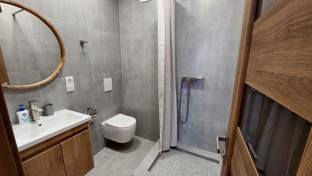 Нові апартаменти 2-к Центр Парковка Квартира подобово Family Estate