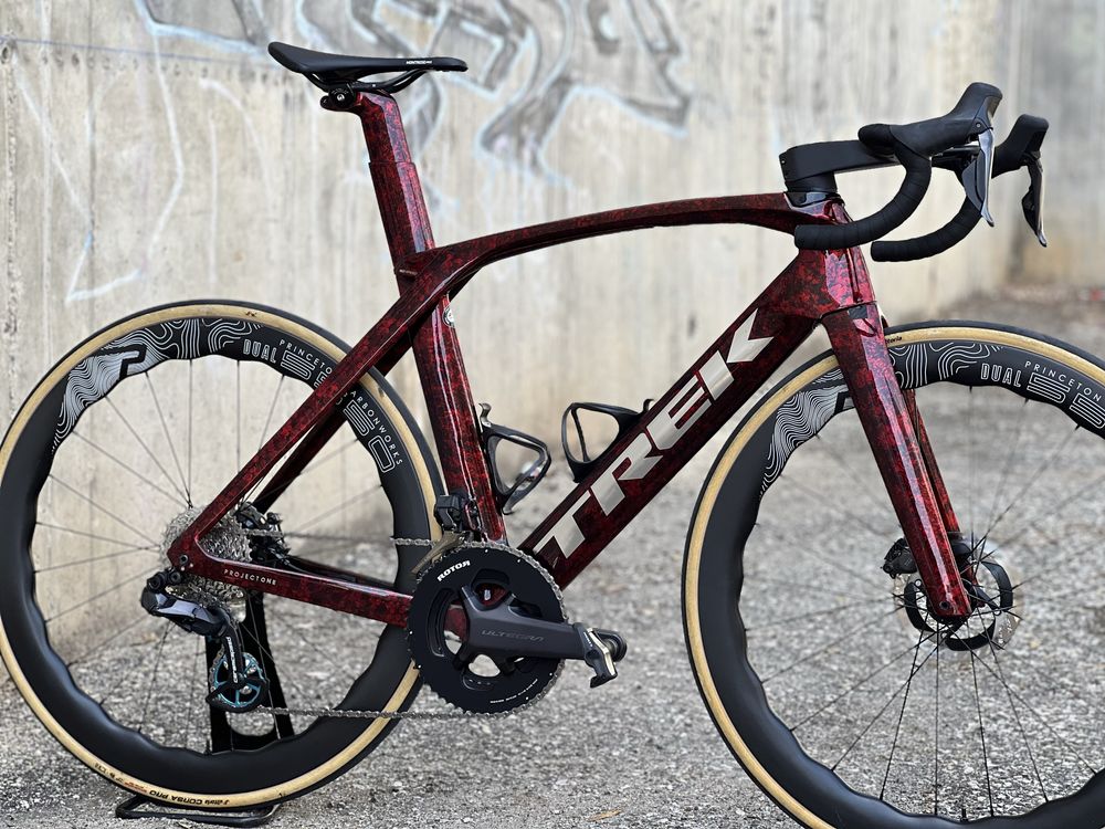 V: Trek Madone SLR / Ultegra Di2 12v