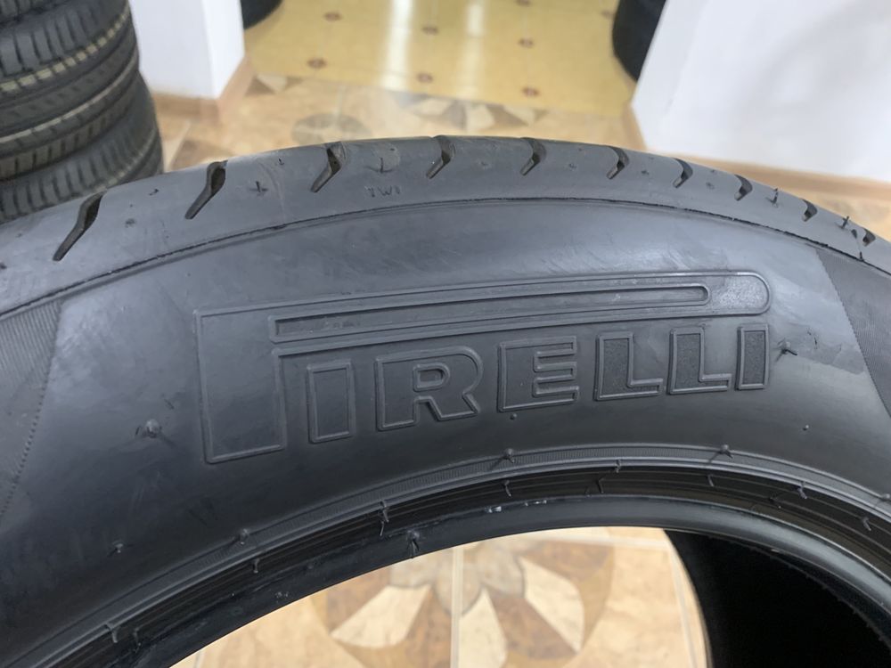 Пара літніх шин 265/50/19 110Y Pirelli P ZERO
