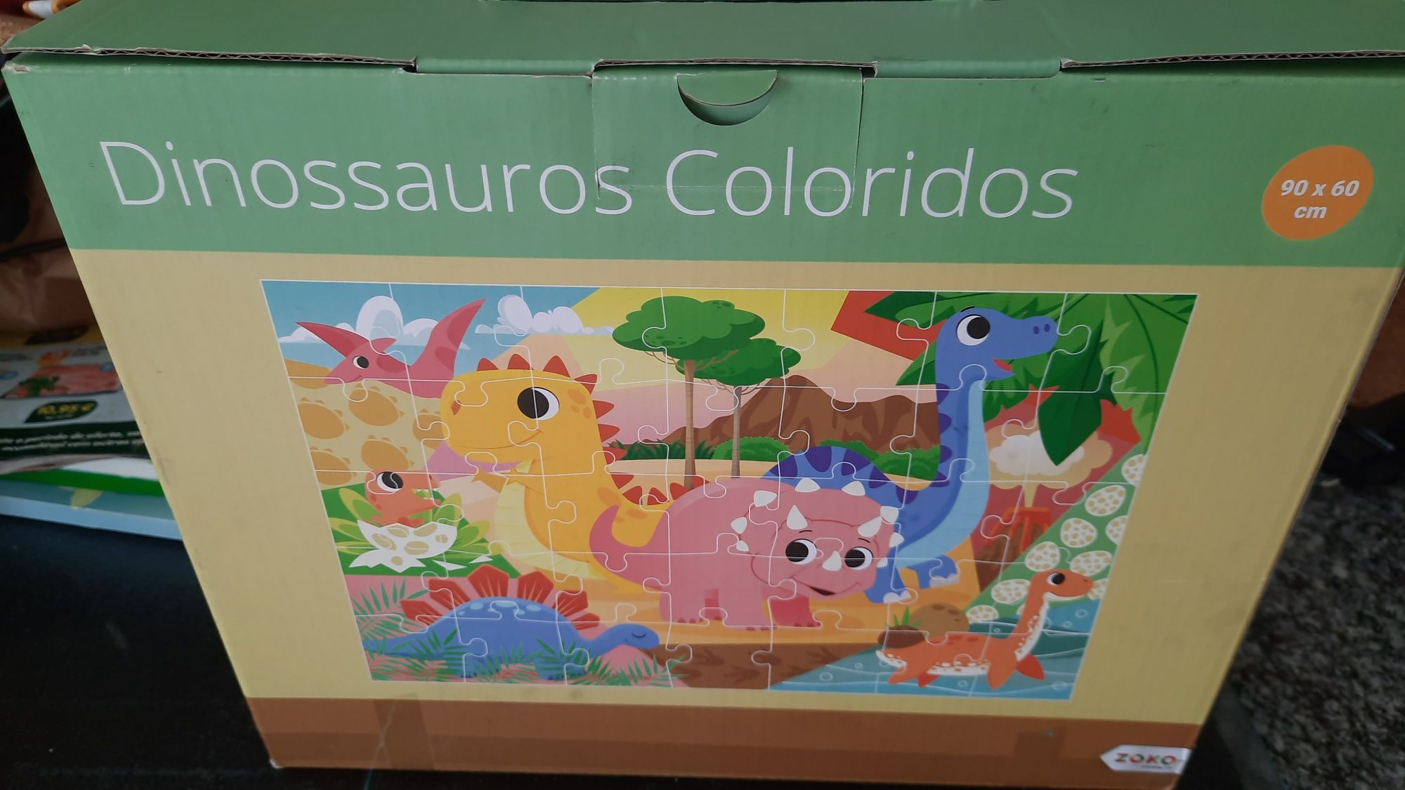 Puzzle Dinossauros Coloridos