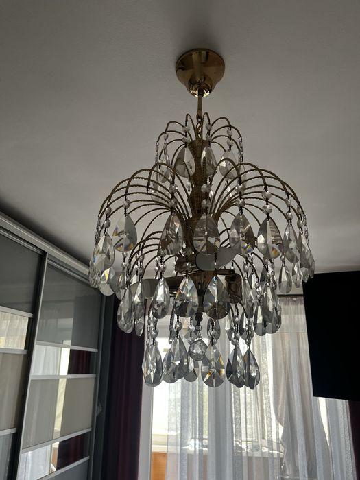 Продам люстру в гарному стані , як на фото