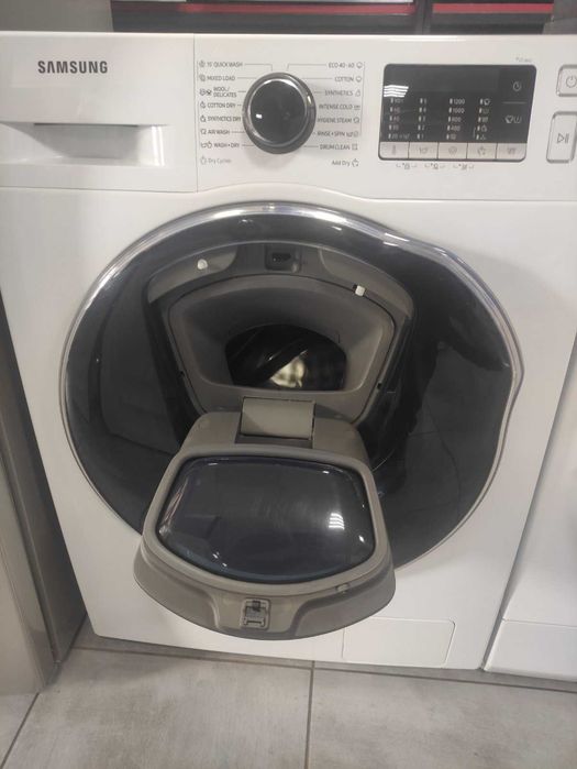Продам Прально-сушильна машина автоматична Samsung WD8NK52E0ZW