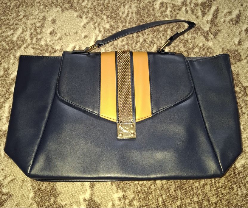 Женская сумка с искусственной кожи