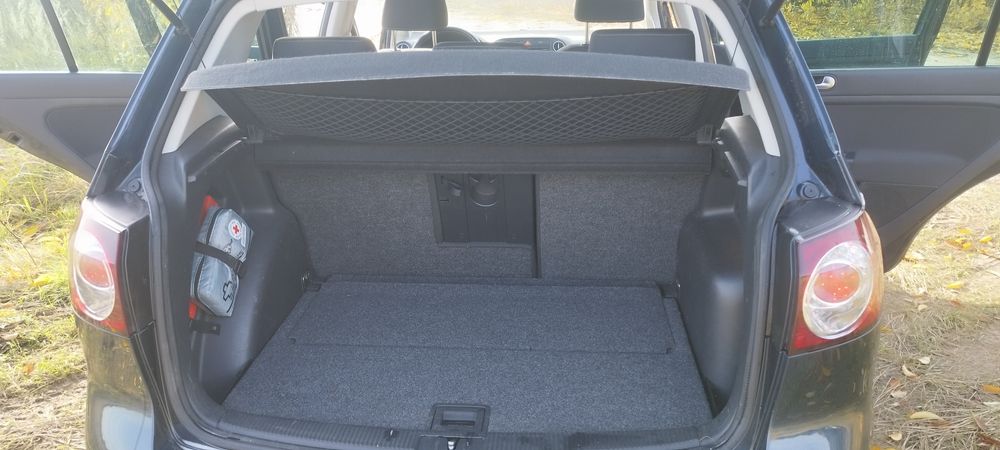 Volkswagen Golf 6 plus 1,6 TDI  2011r. mały przebieg