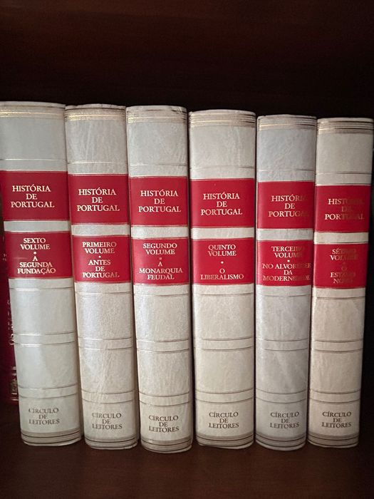 Coleção de livros da história de Portugal