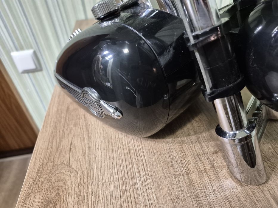 Радіоприймач Harley-Davidson Tank Radio VTG