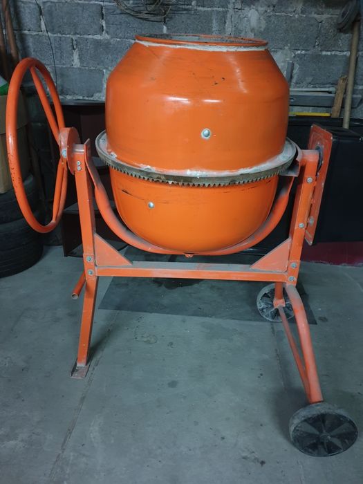 Продам бетономешалку Agrimotor B1510 - 11000грн