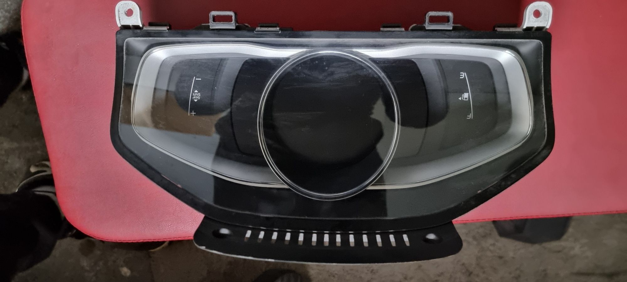 Licznik volvo xc60 2016r  lift 2.0diesel