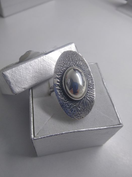 Srebrny ciekawy pierścionek srebro 925 rozmiar 19   197