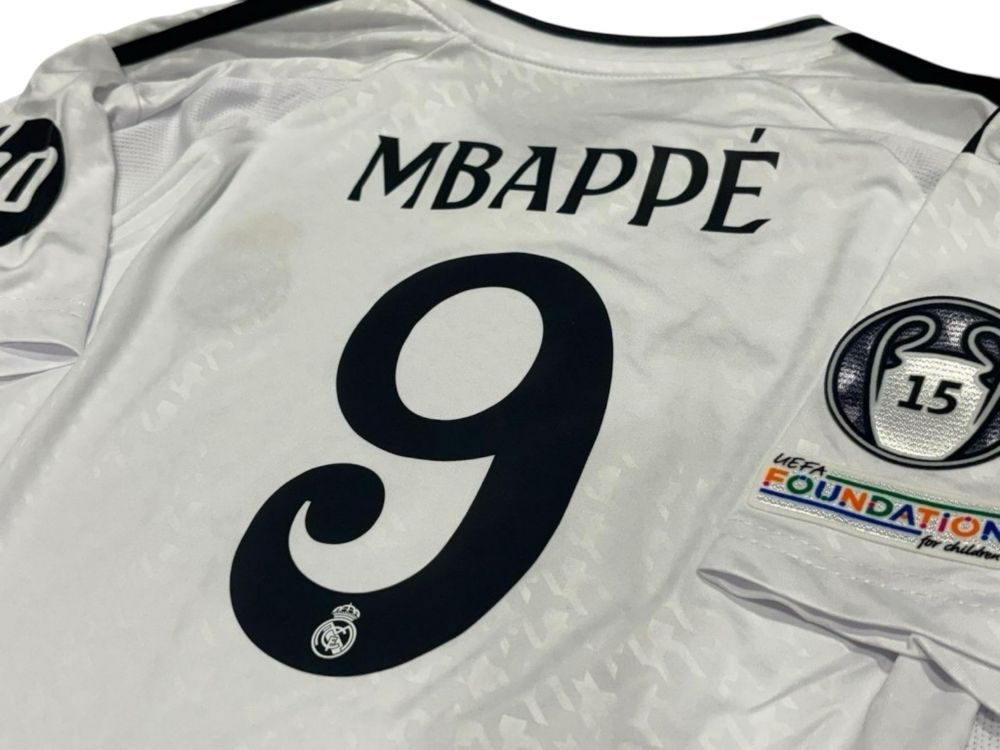 Strój Real Madryt 24/25 • Mbappé 9 • Nowy komplet + getry GRATIS