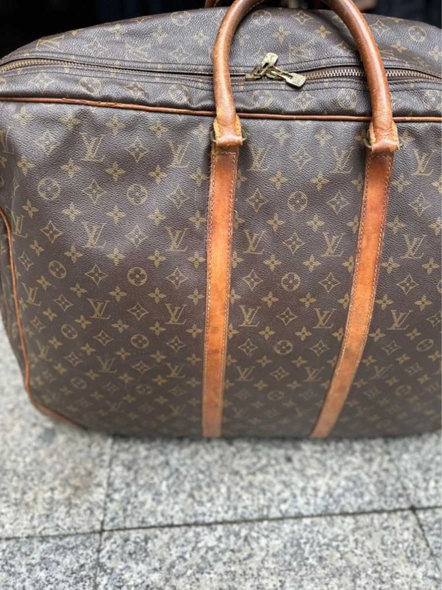 Louis Vuitton walizka sirius 70