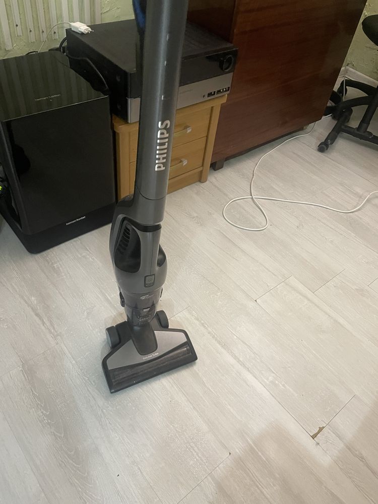 Пилосос акумуляторний зі щіткою Philips PowerPro Duo