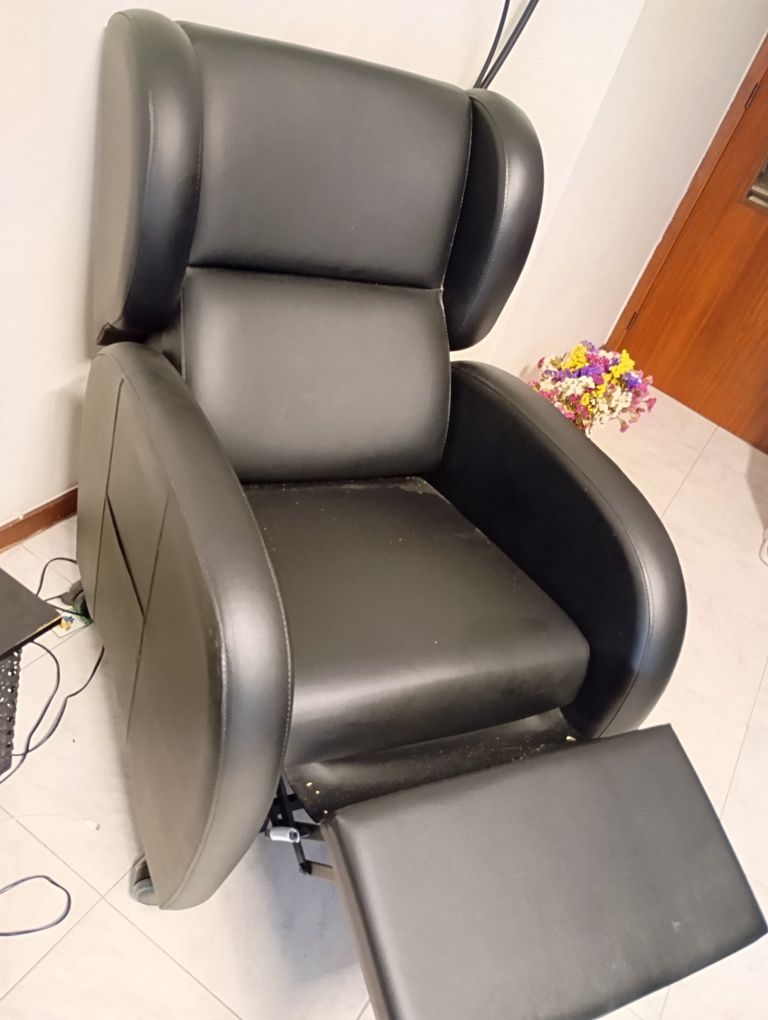 Cadeirão elétrico