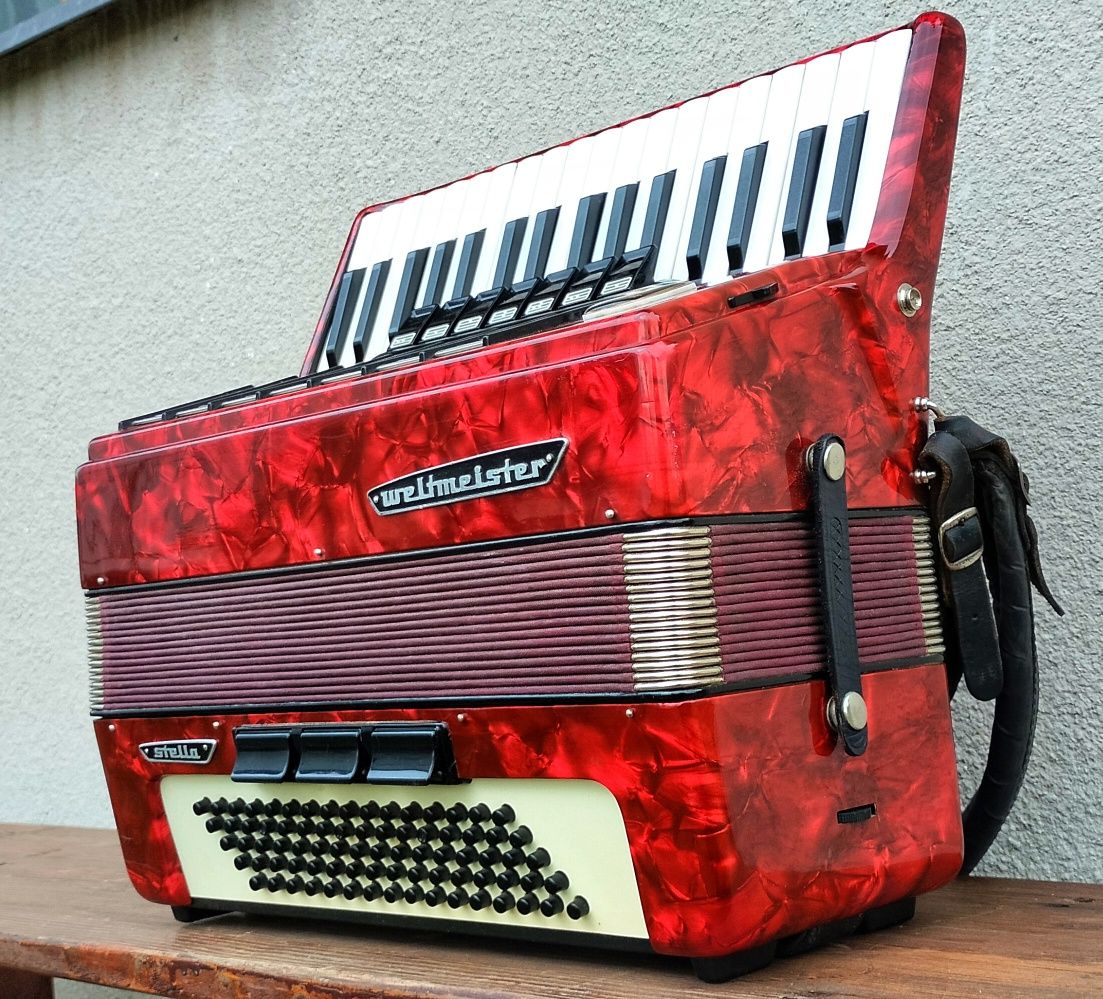 Akordeon Weltmeister Stella 80 basów