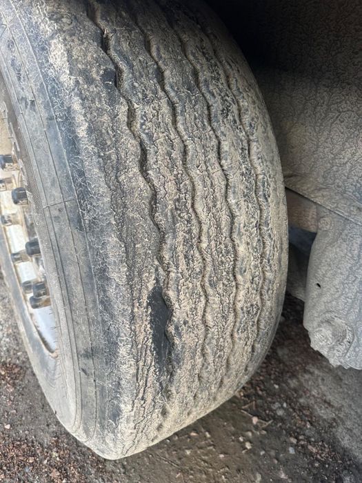 Напівпричіп-лісовоз Schmitz