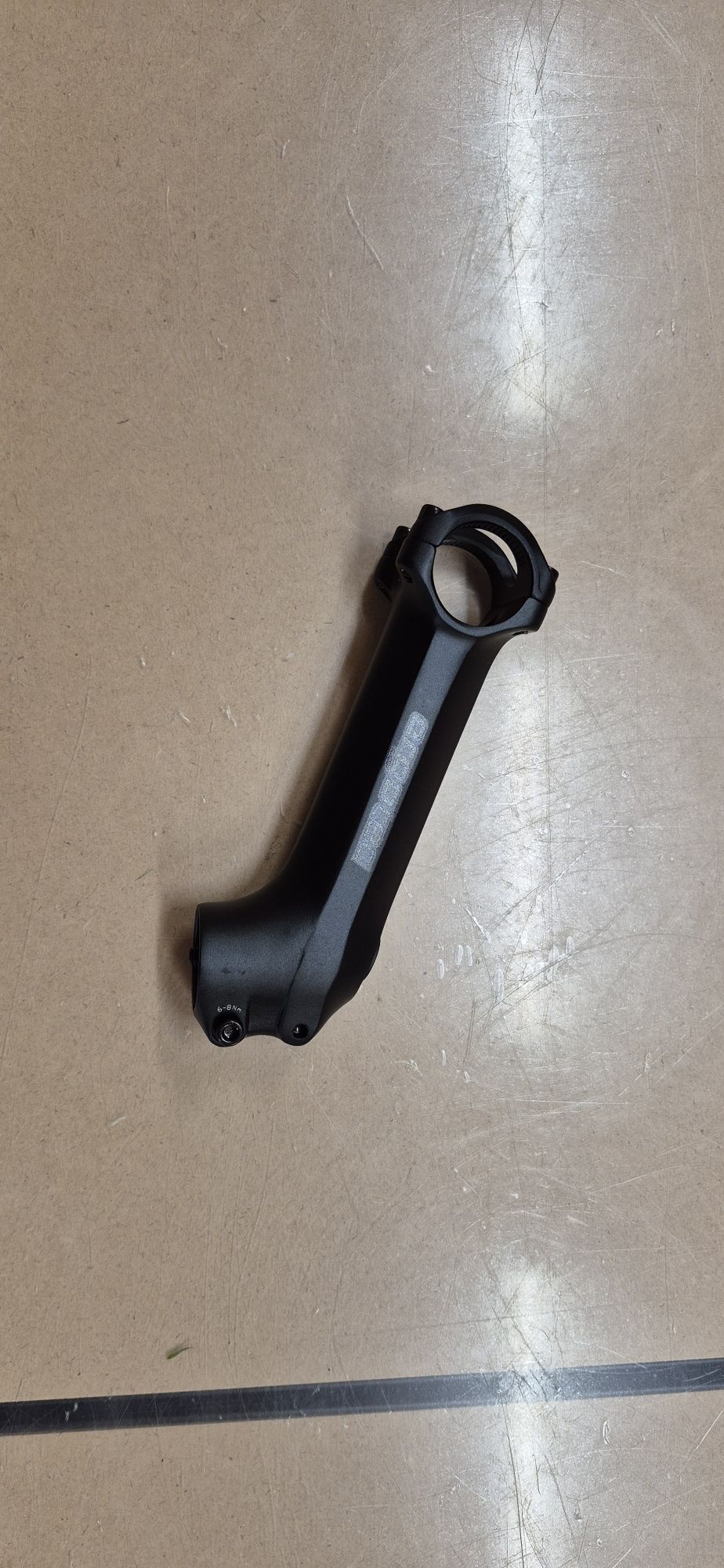 1. Wspornik. Mostek Ergotec Charisma 130mm.