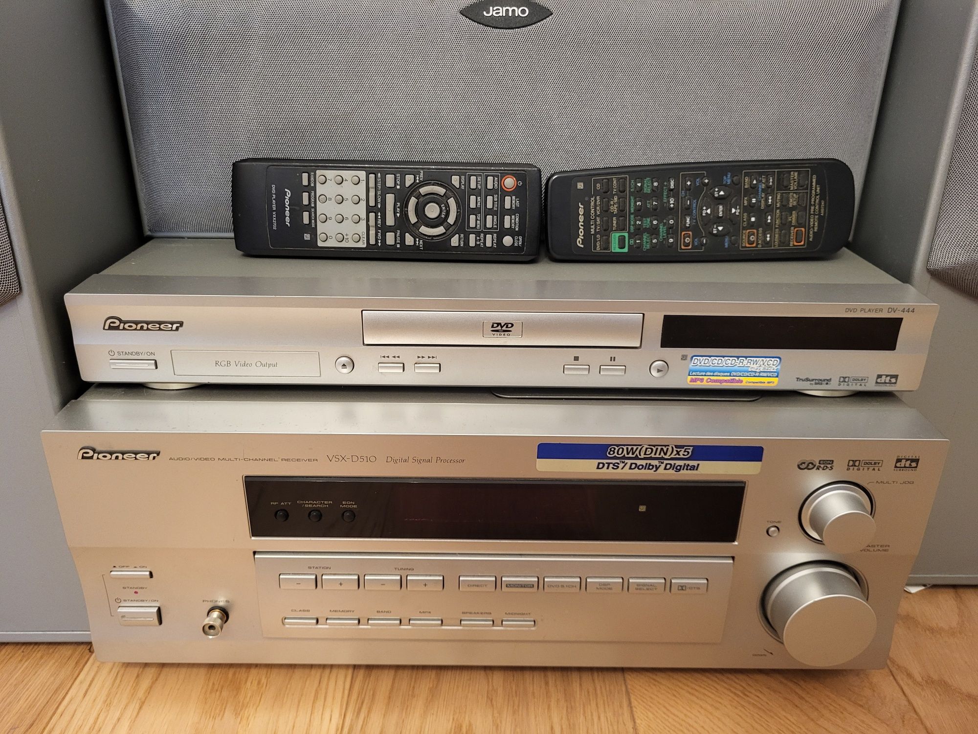 Kino domowe 5.0 - kolumny JAMO E470 + amplituner Pioneer VSX-D510 +DVD