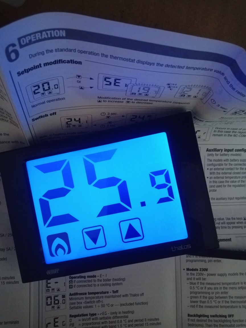 Termostat cyfrowy sensorny 230V VEMER THALOS VE435400