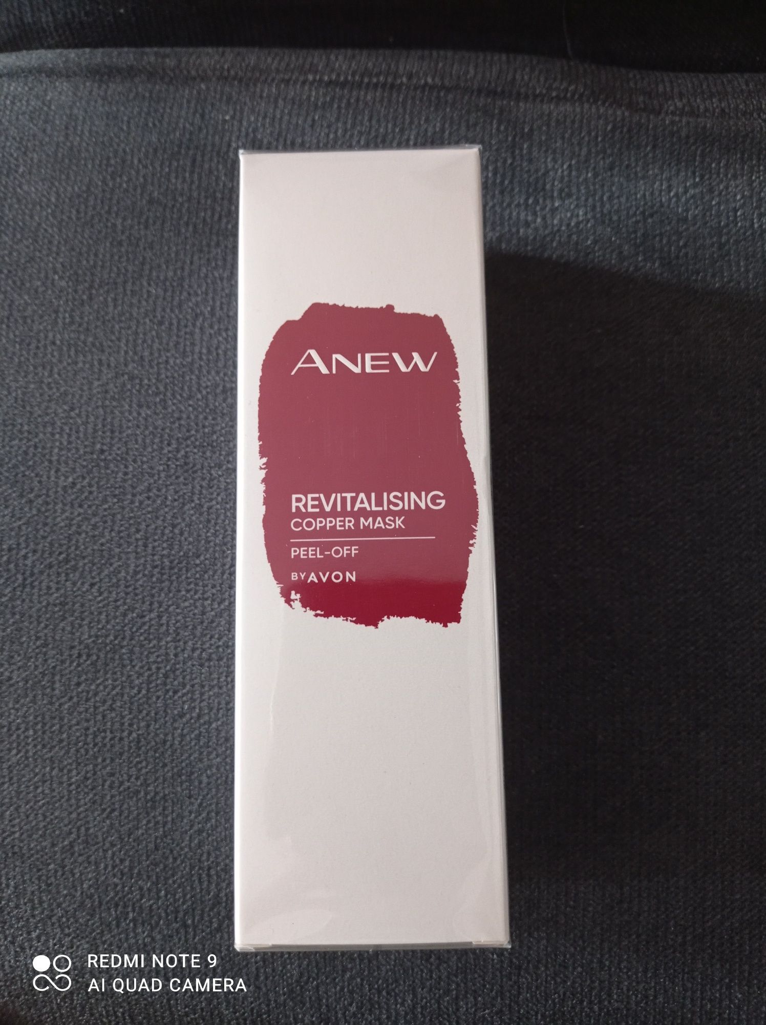 Rewitalizujaca maska peel off z miedzią avon