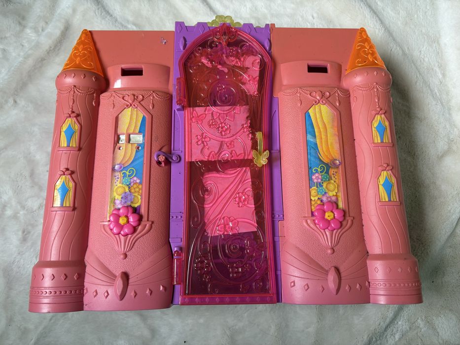 Zamek domek dla lalek walizka Barbie