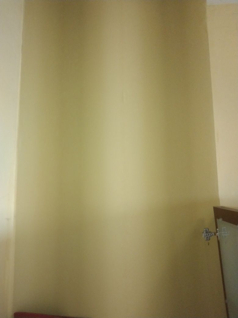 Sprzedam 6 rolek tapety na flizelinie, zmywalna, kolor zielonkawy