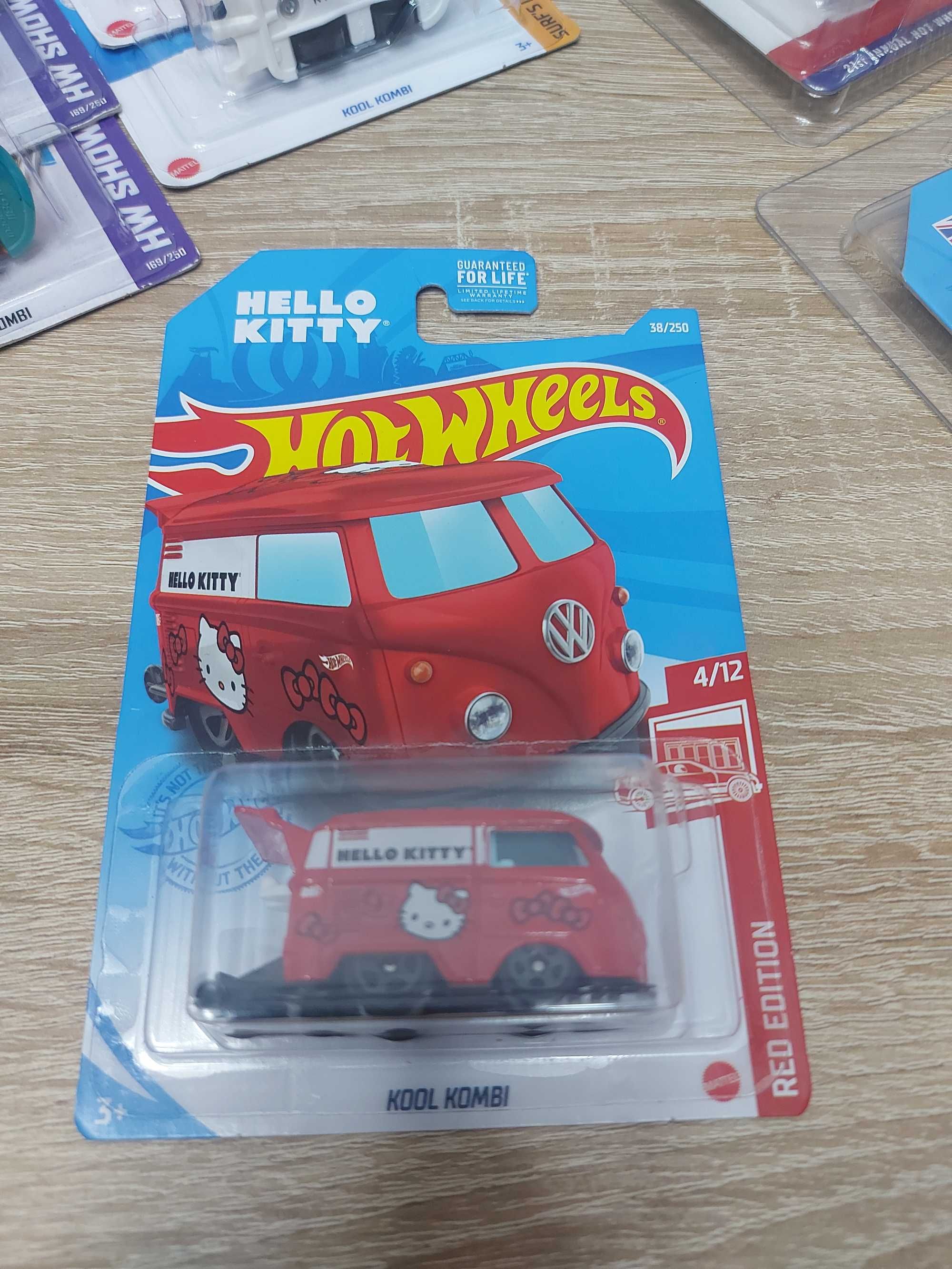 Hot Wheels Kool Kombi Hello Kitty RED