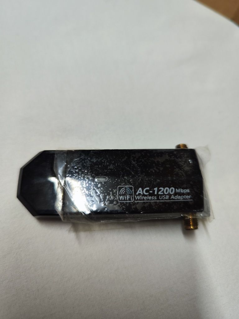 Adaptador USB Wi‑Fi AC1200 — compatível com Linux