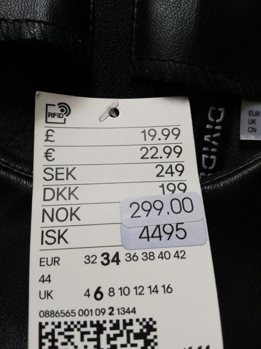 Sukienka czarna eko skóra bufiaste rękawy 34 XS H&M Nowa