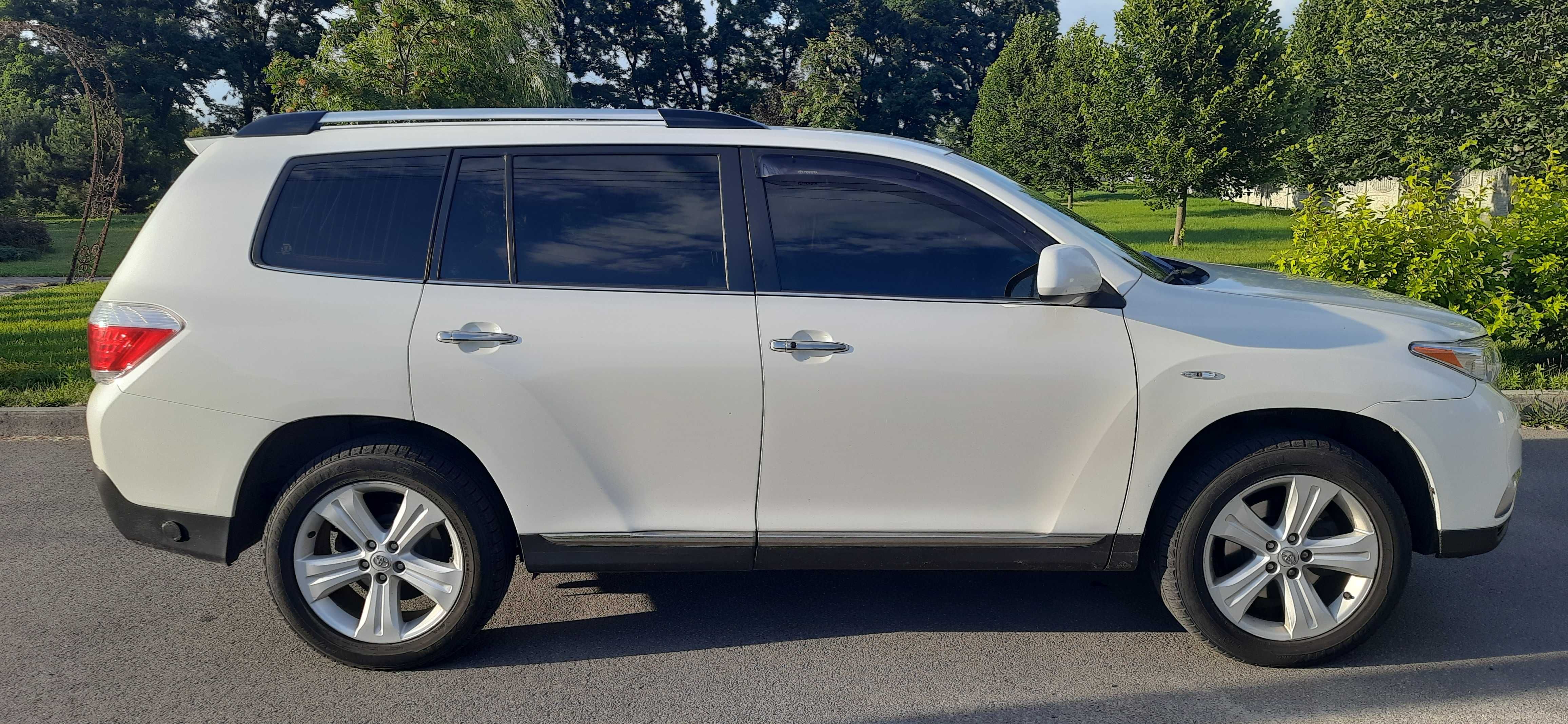 Toyota Highlander 2013